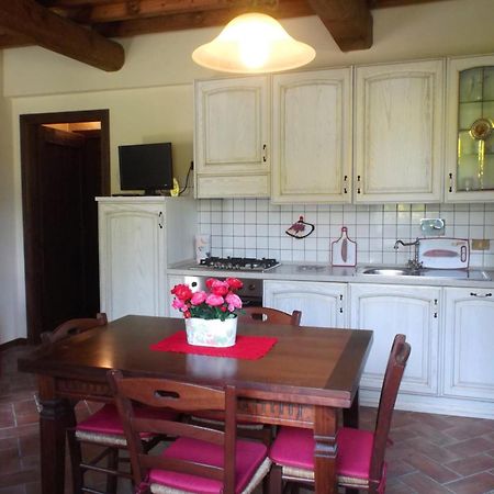 Apartments Borgo Toscano กัมบาสซี แตร์เม ห้อง รูปภาพ