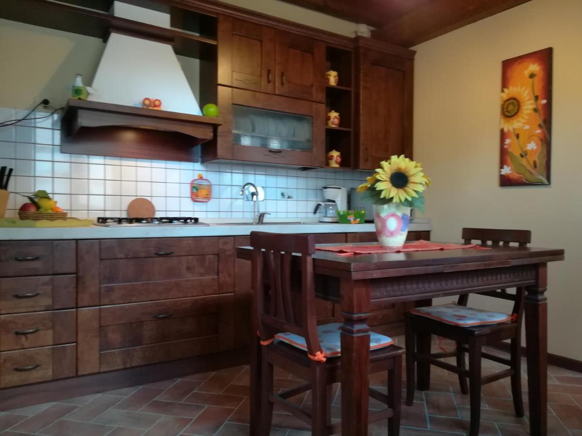 Apartments Borgo Toscano กัมบาสซี แตร์เม ภายนอก รูปภาพ