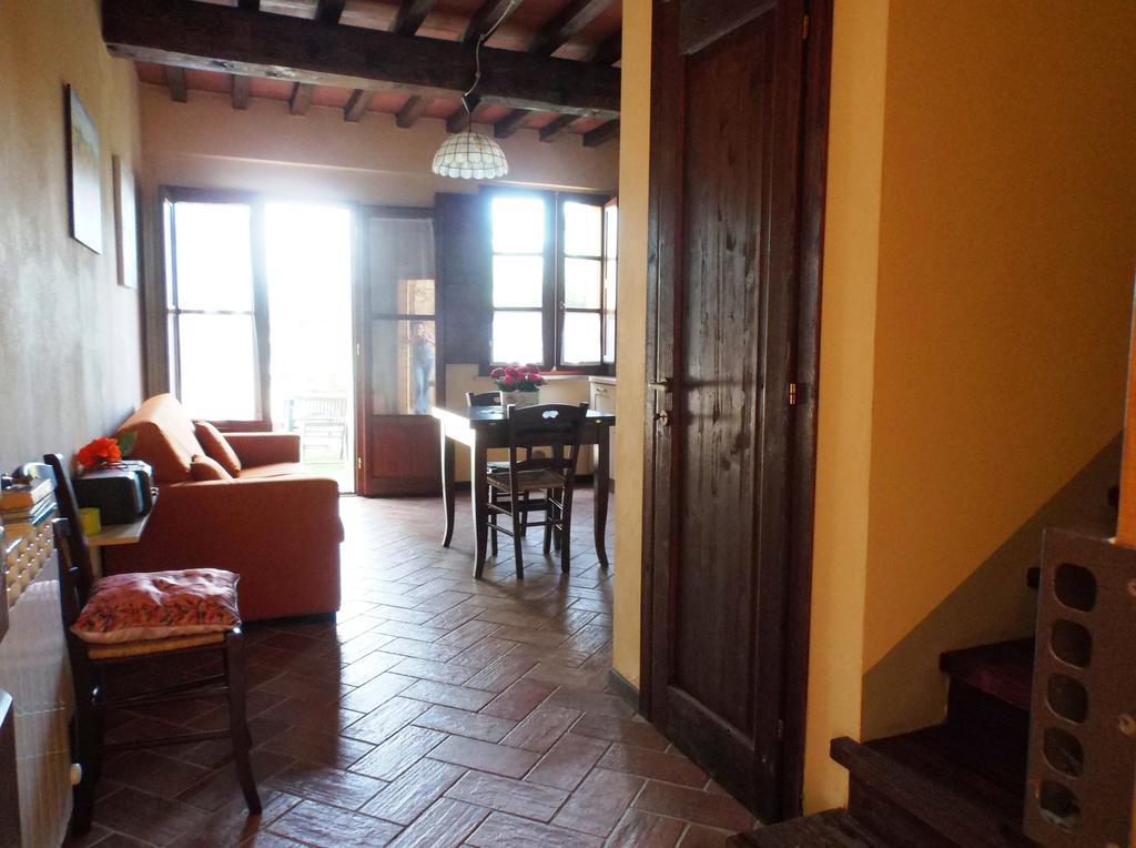 Apartments Borgo Toscano กัมบาสซี แตร์เม ห้อง รูปภาพ