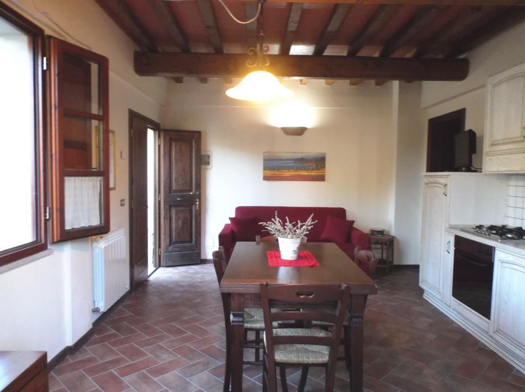 Apartments Borgo Toscano กัมบาสซี แตร์เม ห้อง รูปภาพ