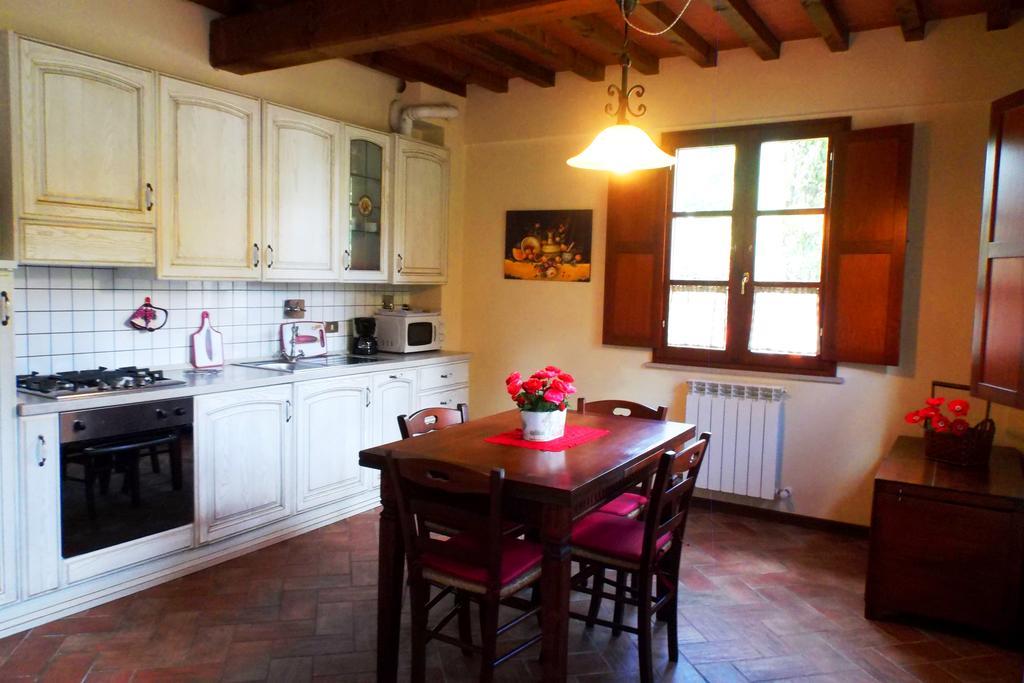 Apartments Borgo Toscano กัมบาสซี แตร์เม ภายนอก รูปภาพ