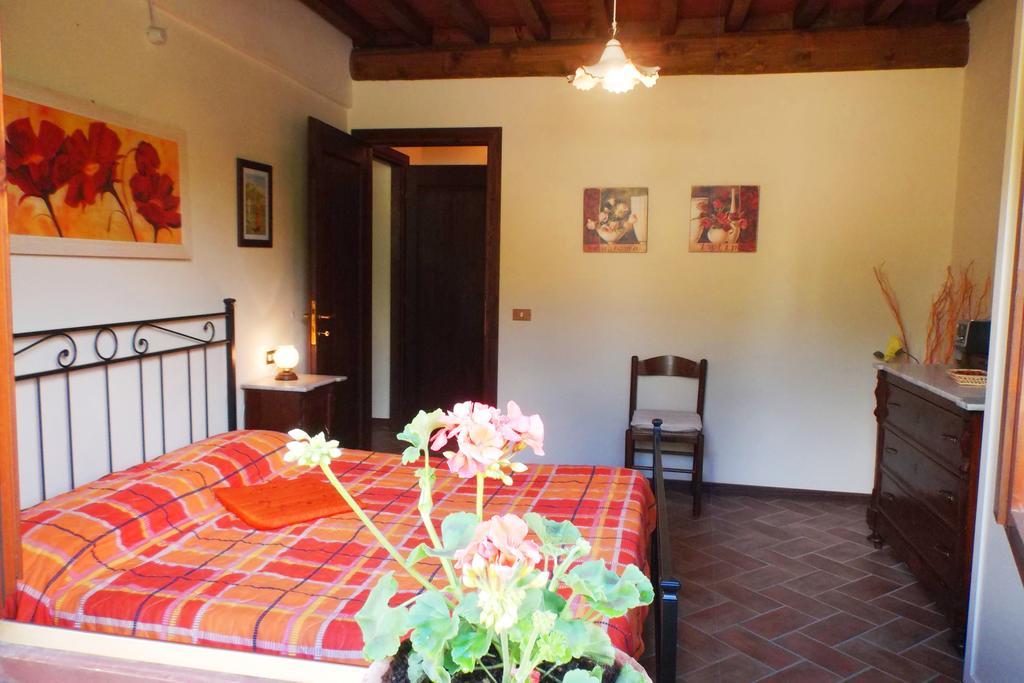 Apartments Borgo Toscano กัมบาสซี แตร์เม ภายนอก รูปภาพ